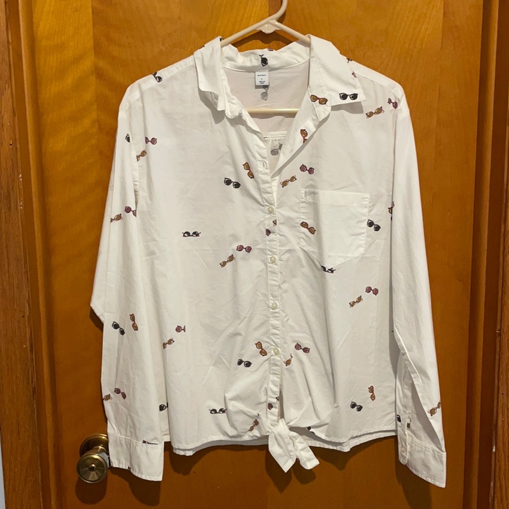 SALE 2 for $10 shirts - Old navy button down shirt